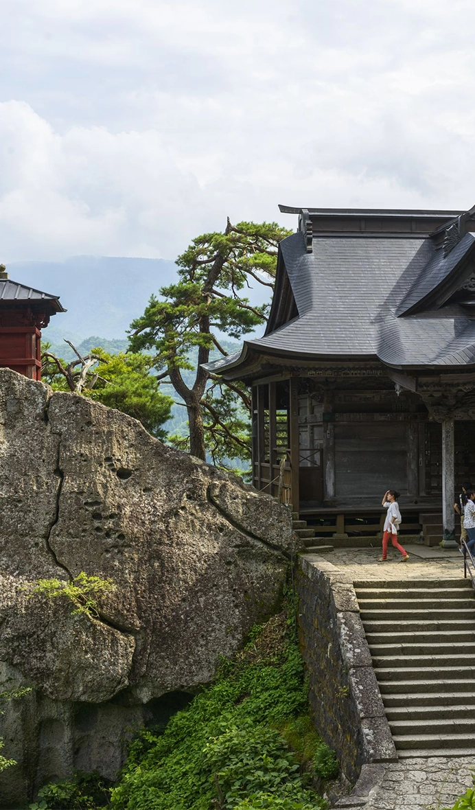 山寺（宝珠山立石寺）